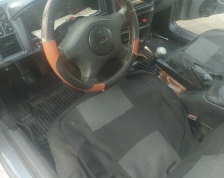 Серый Форд Фиеста, объемом двигателя 2 л и пробегом 666 тыс. км за 549 $, фото 1 на Automoto.ua