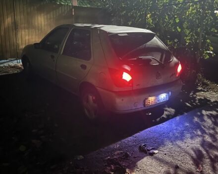 Сірий Форд Фієста, об'ємом двигуна 1.3 л та пробігом 217 тис. км за 1650 $, фото 1 на Automoto.ua