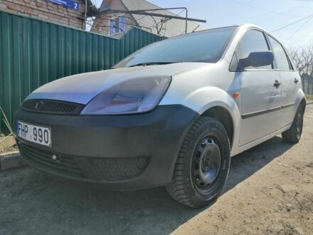 Серый Форд Фиеста, объемом двигателя 1.4 л и пробегом 226 тыс. км за 1400 $, фото 1 на Automoto.ua