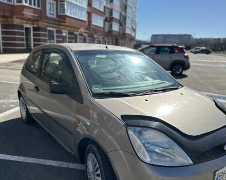 Сірий Форд Фієста, об'ємом двигуна 1.3 л та пробігом 312 тис. км за 3100 $, фото 1 на Automoto.ua