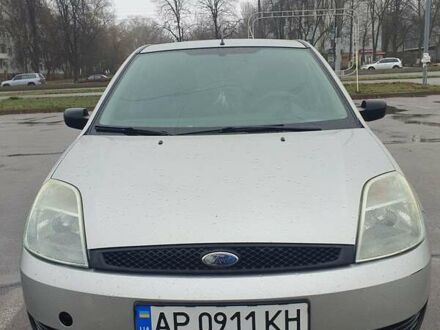 Форд Фієста 2004 у Запоріжжя на Automoto.ua Сірий Форд Фієста, об'ємом двигуна 1.3 л та пробігом 203 тис. км за 4400 $, фото 1 на Automoto.ua