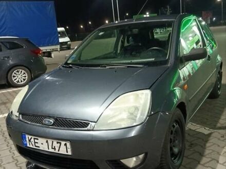 Форд Фієста 2004 у Луцьку на Automoto.ua Сірий Форд Фієста, об'ємом двигуна 1.4 л та пробігом 300 тис. км за 888 $, фото 1 на Automoto.ua