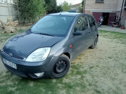 Форд Фиеста 2004 в Луцке на Automoto.ua Серый Форд Фиеста, объемом двигателя 0 л и пробегом 250 тыс. км за 1150 $, фото 1 на Automoto.ua