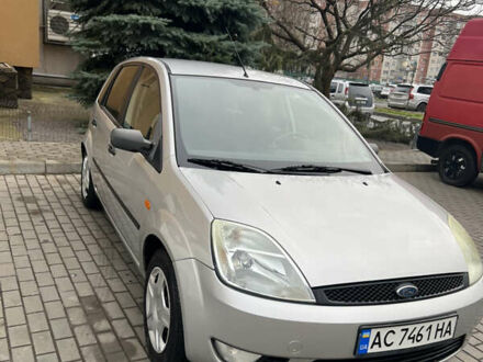 Сірий Форд Фієста, об'ємом двигуна 1.39 л та пробігом 245 тис. км за 3500 $, фото 1 на Automoto.ua