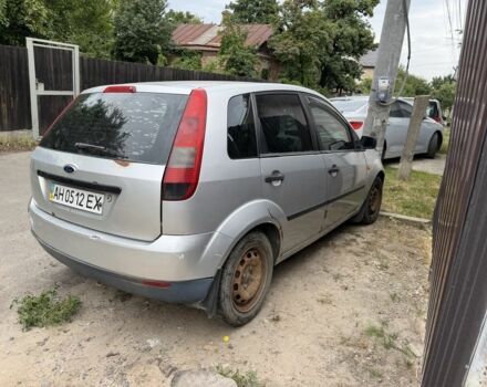 Сірий Форд Фієста, об'ємом двигуна 1.3 л та пробігом 200 тис. км за 1248 $, фото 1 на Automoto.ua