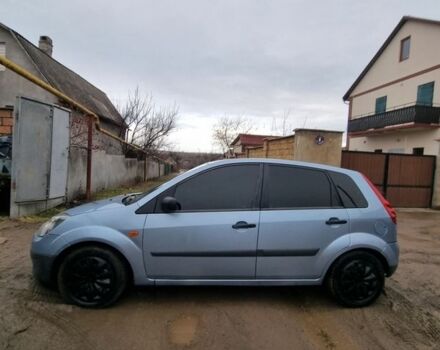 Сірий Форд Фієста, об'ємом двигуна 1.39 л та пробігом 222 тис. км за 3496 $, фото 1 на Automoto.ua