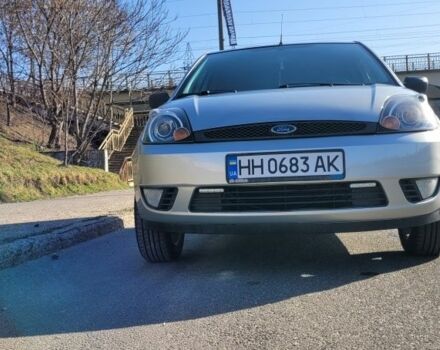 Сірий Форд Фієста, об'ємом двигуна 1.4 л та пробігом 290 тис. км за 4000 $, фото 1 на Automoto.ua