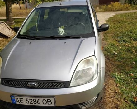 Сірий Форд Фієста, об'ємом двигуна 1.3 л та пробігом 185 тис. км за 3400 $, фото 1 на Automoto.ua