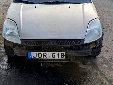 Сірий Форд Фієста, об'ємом двигуна 1.4 л та пробігом 254 тис. км за 999 $, фото 1 на Automoto.ua