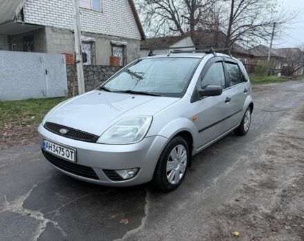 Серый Форд Фиеста, объемом двигателя 1.4 л и пробегом 190 тыс. км за 3700 $, фото 1 на Automoto.ua