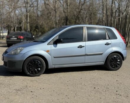 Сірий Форд Фієста, об'ємом двигуна 1.4 л та пробігом 167 тис. км за 4200 $, фото 1 на Automoto.ua