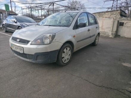 Сірий Форд Фієста, об'ємом двигуна 1.3 л та пробігом 240 тис. км за 2400 $, фото 1 на Automoto.ua