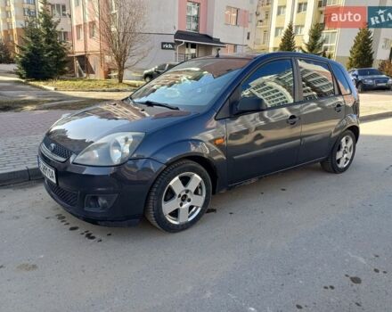 Сірий Форд Фієста, об'ємом двигуна 1.3 л та пробігом 242 тис. км за 2950 $, фото 1 на Automoto.ua