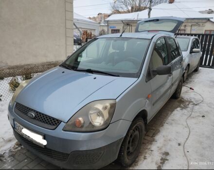 Сірий Форд Фієста, об'ємом двигуна 1.3 л та пробігом 153 тис. км за 3700 $, фото 1 на Automoto.ua