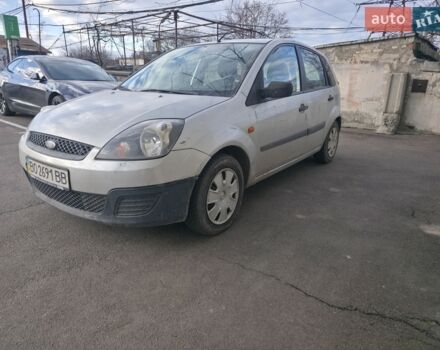 Серый Форд Фиеста, объемом двигателя 1.3 л и пробегом 230 тыс. км за 2600 $, фото 1 на Automoto.ua