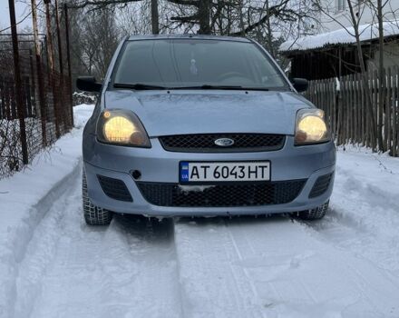 Сірий Форд Фієста, об'ємом двигуна 1.25 л та пробігом 129 тис. км за 3500 $, фото 1 на Automoto.ua