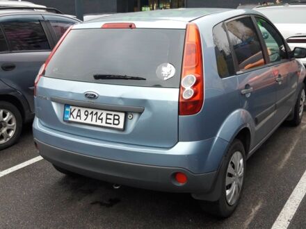Серый Форд Фиеста, объемом двигателя 1.3 л и пробегом 207 тыс. км за 2500 $, фото 1 на Automoto.ua