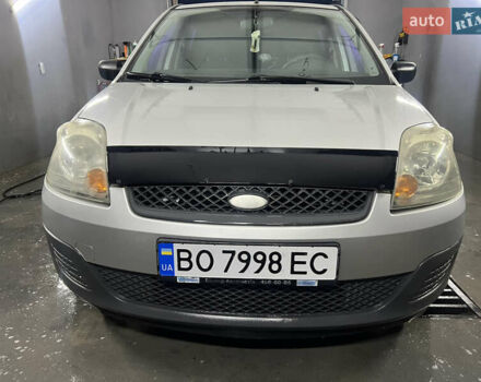 Серый Форд Фиеста, объемом двигателя 1.24 л и пробегом 350 тыс. км за 2999 $, фото 1 на Automoto.ua