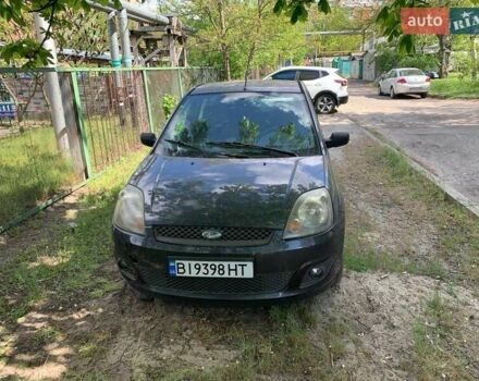 Сірий Форд Фієста, об'ємом двигуна 1.4 л та пробігом 167 тис. км за 2800 $, фото 1 на Automoto.ua