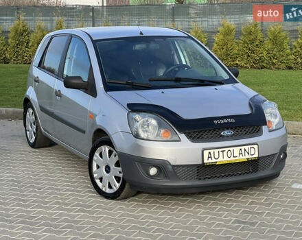 Серый Форд Фиеста, объемом двигателя 1.4 л и пробегом 202 тыс. км за 4850 $, фото 1 на Automoto.ua