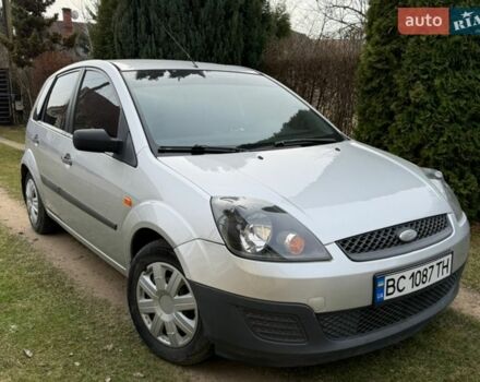 Серый Форд Фиеста, объемом двигателя 1.4 л и пробегом 170 тыс. км за 3999 $, фото 1 на Automoto.ua