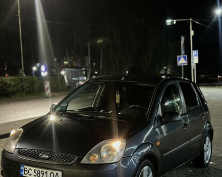 Сірий Форд Фієста, об'ємом двигуна 1.3 л та пробігом 240 тис. км за 3499 $, фото 1 на Automoto.ua