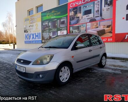Серый Форд Фиеста, объемом двигателя 1.4 л и пробегом 193 тыс. км за 4500 $, фото 1 на Automoto.ua