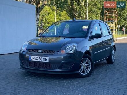 Сірий Форд Фієста, об'ємом двигуна 1.39 л та пробігом 180 тис. км за 3800 $, фото 1 на Automoto.ua