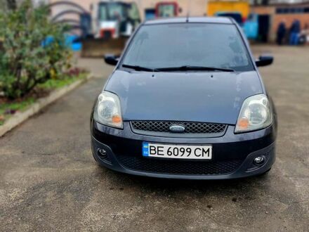 Сірий Форд Фієста, об'ємом двигуна 1.4 л та пробігом 213 тис. км за 4700 $, фото 1 на Automoto.ua