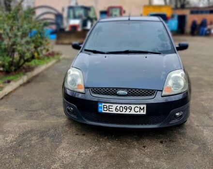 Сірий Форд Фієста, об'ємом двигуна 1.4 л та пробігом 213 тис. км за 4700 $, фото 1 на Automoto.ua