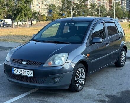 Сірий Форд Фієста, об'ємом двигуна 1.39 л та пробігом 286 тис. км за 4200 $, фото 1 на Automoto.ua