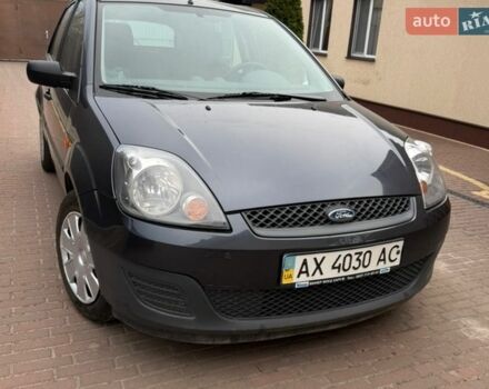 Серый Форд Фиеста, объемом двигателя 1.4 л и пробегом 104 тыс. км за 4800 $, фото 1 на Automoto.ua