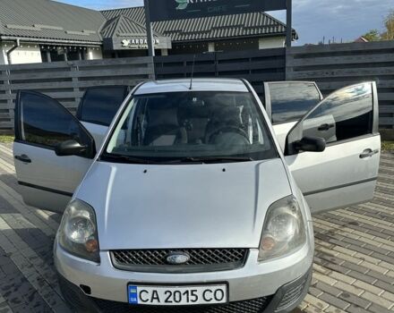 Форд Фиеста 2007 в Борисполе на Automoto.ua Серый Форд Фиеста, объемом двигателя 1.4 л и пробегом 255 тыс. км за 3900 $, фото 1 на Automoto.ua