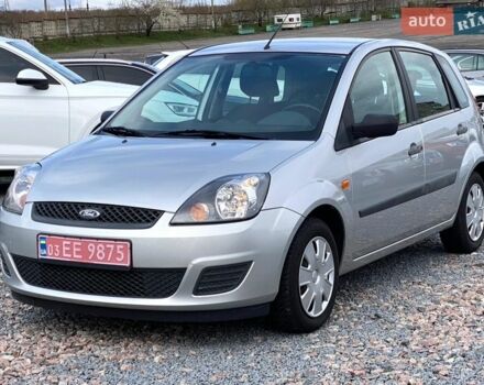 Серый Форд Фиеста, объемом двигателя 1.4 л и пробегом 157 тыс. км за 4600 $, фото 1 на Automoto.ua
