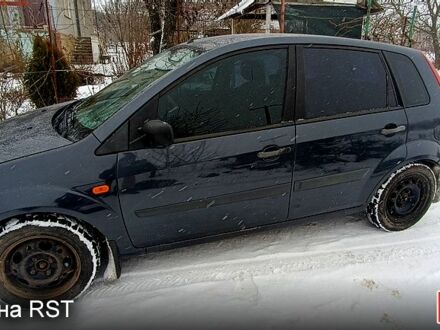 Серый Форд Фиеста, объемом двигателя 1.2 л и пробегом 300 тыс. км за 3100 $, фото 1 на Automoto.ua