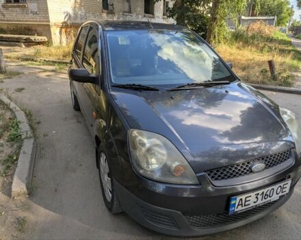 Серый Форд Фиеста, объемом двигателя 0 л и пробегом 160 тыс. км за 5100 $, фото 1 на Automoto.ua