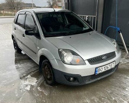 Серый Форд Фиеста, объемом двигателя 1.2 л и пробегом 194 тыс. км за 3300 $, фото 1 на Automoto.ua