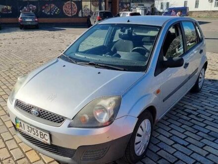 Форд Фієста 2007 у Белой Церкве на Automoto.ua Сірий Форд Фієста, об'ємом двигуна 1.3 л та пробігом 245 тис. км за 3200 $, фото 1 на Automoto.ua