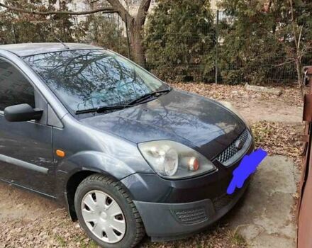Сірий Форд Фієста, об'ємом двигуна 1.3 л та пробігом 70 тис. км за 5500 $, фото 1 на Automoto.ua