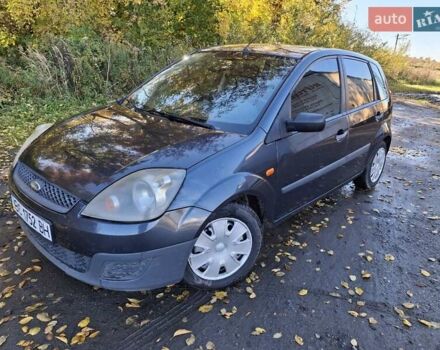 Серый Форд Фиеста, объемом двигателя 1.39 л и пробегом 292 тыс. км за 2700 $, фото 1 на Automoto.ua