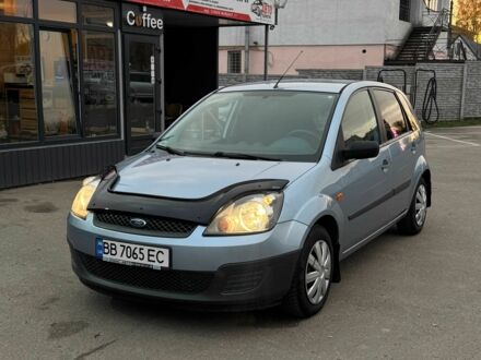 Серый Форд Фиеста, объемом двигателя 1.2 л и пробегом 145 тыс. км за 4350 $, фото 1 на Automoto.ua