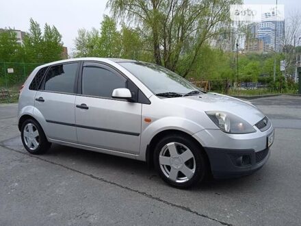 Форд Фиеста 2007 в Днепре (Днепропетровске) на Automoto.ua Серый Форд Фиеста, объемом двигателя 1.4 л и пробегом 128 тыс. км за 5200 $, фото 1 на Automoto.ua