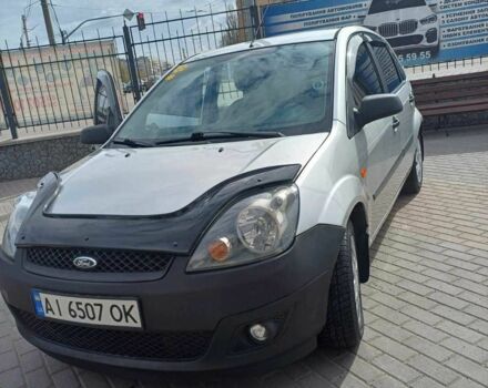 Серый Форд Фиеста, объемом двигателя 1.4 л и пробегом 206 тыс. км за 3800 $, фото 1 на Automoto.ua