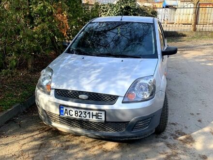 Сірий Форд Фієста, об'ємом двигуна 1.2 л та пробігом 141 тис. км за 3500 $, фото 1 на Automoto.ua