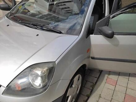 Форд Фієста 2008 у Івано-Франківську на Automoto.ua Сірий Форд Фієста, об'ємом двигуна 1.4 л та пробігом 103 тис. км за 4300 $, фото 1 на Automoto.ua