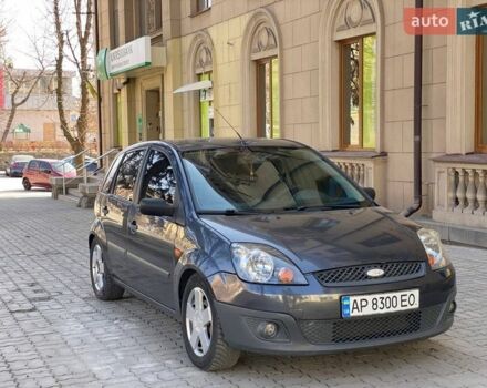 Сірий Форд Фієста, об'ємом двигуна 1.39 л та пробігом 300 тис. км за 2850 $, фото 1 на Automoto.ua