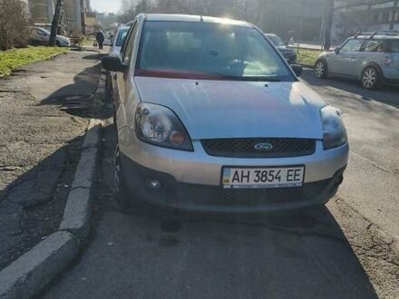 Серый Форд Фиеста, объемом двигателя 0 л и пробегом 136 тыс. км за 4200 $, фото 1 на Automoto.ua