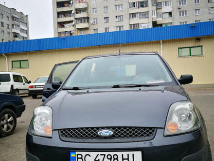 Сірий Форд Фієста, об'ємом двигуна 1.39 л та пробігом 216 тис. км за 2500 $, фото 1 на Automoto.ua