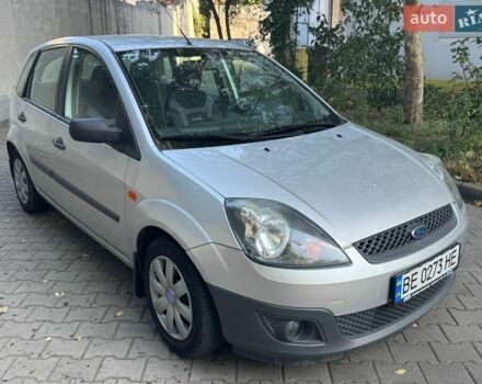 Сірий Форд Фієста, об'ємом двигуна 1.39 л та пробігом 85 тис. км за 5000 $, фото 1 на Automoto.ua