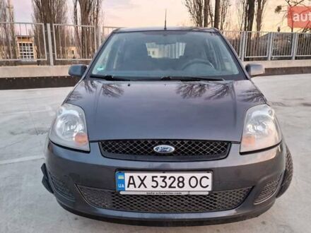 Сірий Форд Фієста, об'ємом двигуна 1.39 л та пробігом 250 тис. км за 4400 $, фото 1 на Automoto.ua